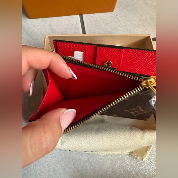 Louis Vuitton Lisa wallet - Picture 7 of 10